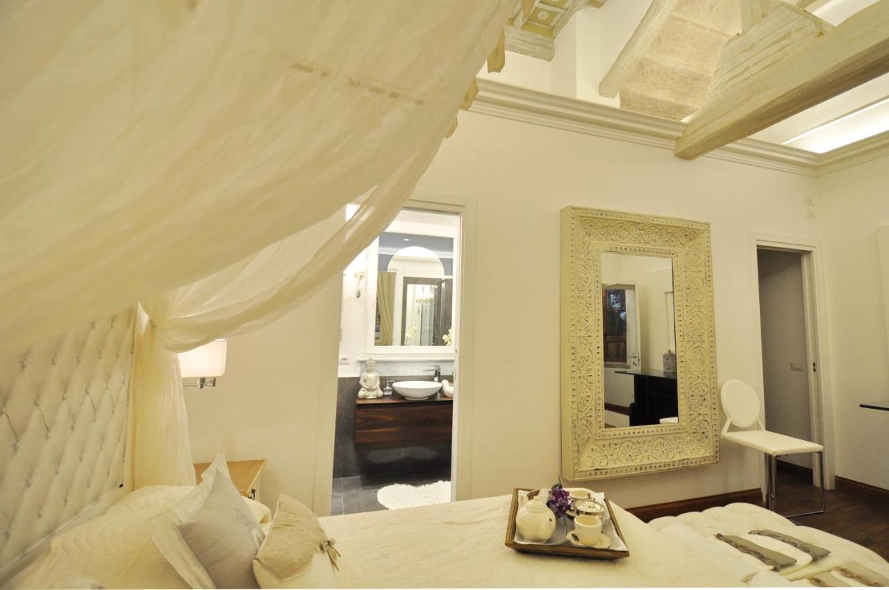 The Right Place 4u Savelli Boutique * Rom